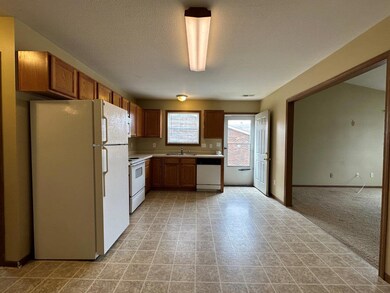 KITCHEN - WITH DOOR TO PATIO