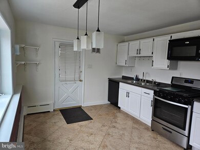 403 Bullock St unit 2, Conshohocken, PA 19428 - photo 2