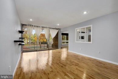 8423 Greenbelt Rd unit 102, Greenbelt, MD 20770 - photo 2