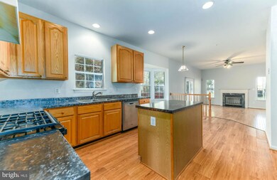 10331 Halton Terrace, Lanham, MD 20706 - photo 6