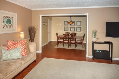 7812 Holiday Rd S, Jacksonville, FL 32216 - photo 4