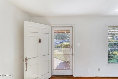 06-3268 Veteran Avenue-6