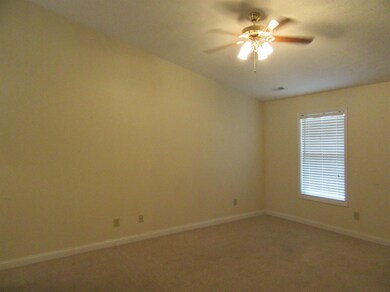 109 Saint Andrews Ct, Frankfort, KY 40601 - photo 2