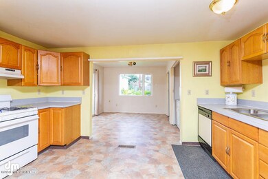 Kitchen_11-SMALL