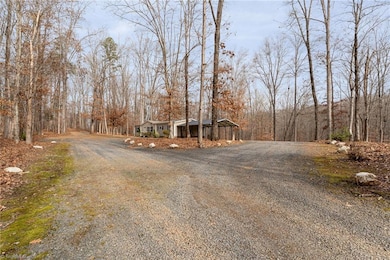 2282 Steppingstone Ln, Asheboro, NC 27205 - photo 3