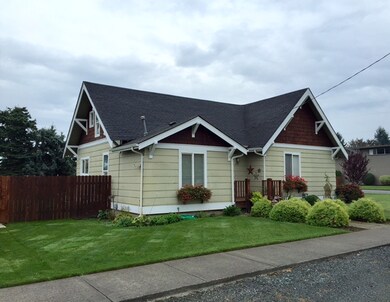 210 W 3rd St, Sumas, WA 98295 - photo 2