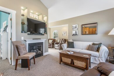 555 Maple St, South Haven, MI-29