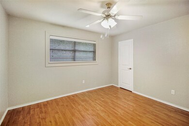1915 E Allegro St, Houston, TX 77080 - photo 6
