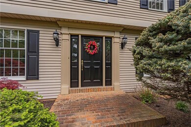 2025 Dougherty Cir, Macungie, PA 18062 - photo 4