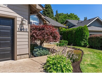 1860 Ridgley Blvd, Eugene, OR 97401 - photo 2