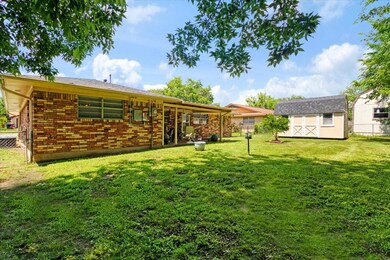 526 Dean Dr, Denison, TX 75020 - photo 4