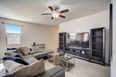 6-web-or-mls-W Picadilly Rd-006