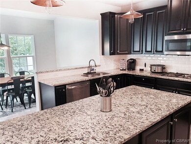 Kitchen Island, Granite Counters, Stainless Steel