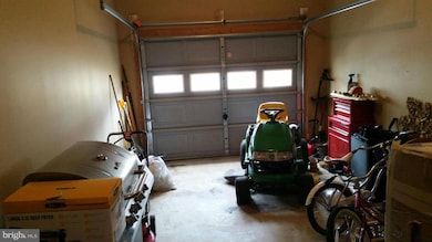 7520 Regency Glen Dr, Fredericksburg, VA 22407 - photo 2