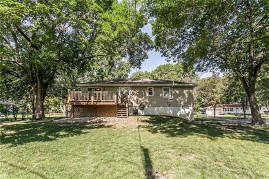 7211 Goddard St, Shawnee, KS 66203 - photo 5