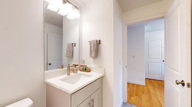 401 E Merrimack St unit 14, Lowell, MA 01852 - photo 7