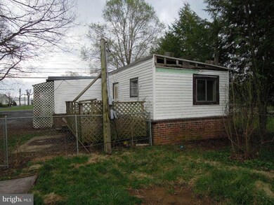 7148 Winchester Ave, Inwood, WV 25428 - photo 5