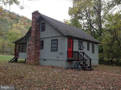 1564 Deer Rapids Rd, Strasburg, VA 22657 - photo 2