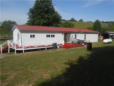 Rear view with back deck.