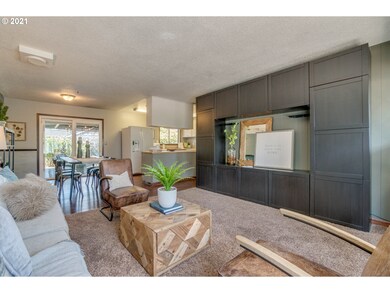 Living Room/Dining Room