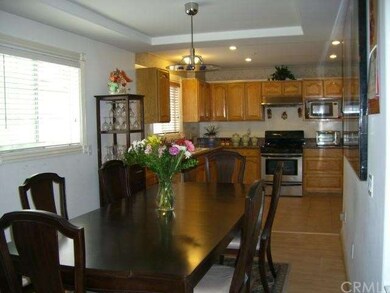 Dining Room attach to living room & kitchen