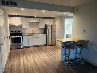 unlisted-address, Warrenville, IL 60555 - photo 4