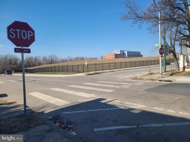 2419 Baker St, Baltimore, MD 21216 - photo 7