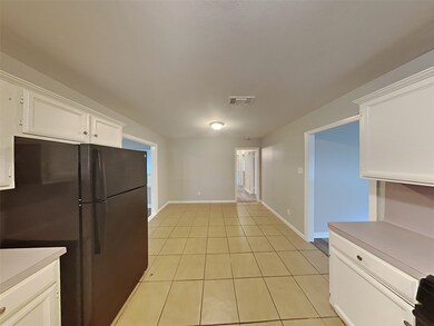 7203 Gore Dr, Houston, TX 77016 - photo 5