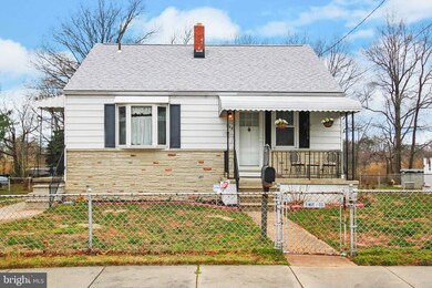 538 W Woodlynn Rd, Essex, MD 21221 - photo 2