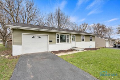 609 Charles Ave, Findlay, OH 45840 - photo 2