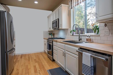 61064 Snowberry Pl Bend OR-print-006-029