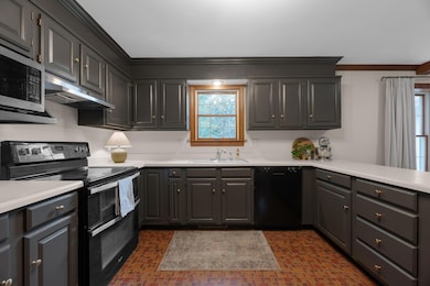 1279 Farmview Dr, Bucyrus, OH 44820 - photo 7