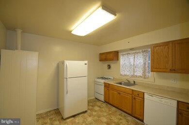 6122 Old Washington Rd unit 5, Elkridge, MD 21075 - photo 2
