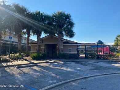 8881 Inlet Bluff Dr, Jacksonville, FL 32216 - photo 3