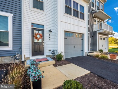 740 7 Tatum Ct, Frederick, MD 21702 - photo 2