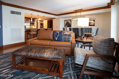 park_hyatt_4051_interior_living_c