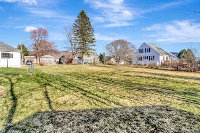 114 Harrington Ave, Rutland, VT 05701 - photo 3