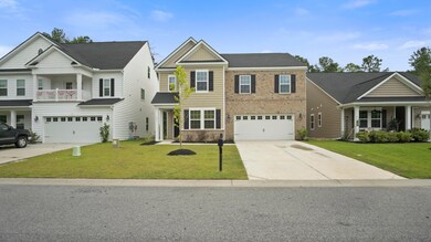 146_Guinness_Lane_Frontyard_01