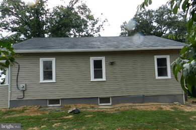 1505 Roosevelt Ave, Hyattsville, MD 20785 - photo 3