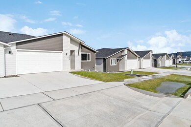 1227 N Coach Dr unit 1229, Spokane Valley, WA 99016 - photo 2