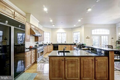 11411 Patriot Ln, Potomac, MD 20854 - photo 5