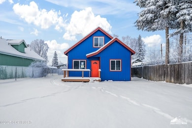 428 N Pine St, Anchorage, AK 99508 - photo 2