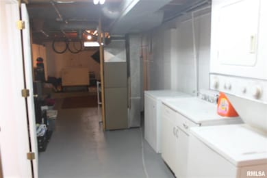 2803 Hillside Ct, Bettendorf, IA 52722 - photo 7