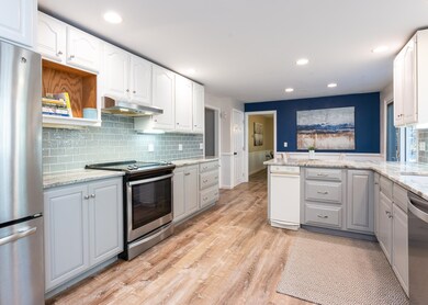 20 Boston Post Rd, Amherst, NH 03031 - photo 7