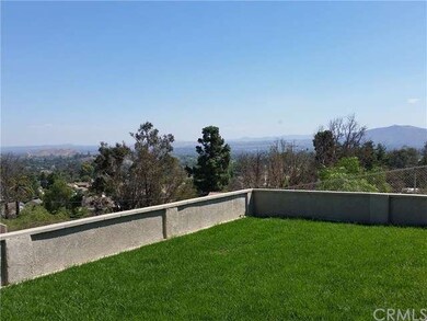 Step out front and admire your view of the surroun