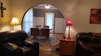 311 N 8th Ave E, Newton, IA 50208 - photo 6