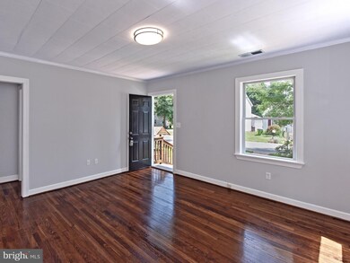 4007 White Haven Dr, Dumfries, VA 22026 - photo 4