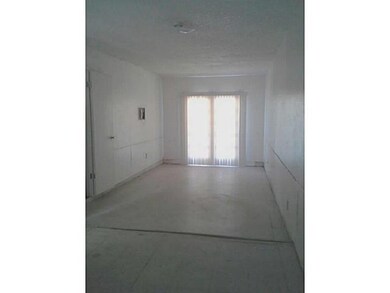 Studio/Study/Office.