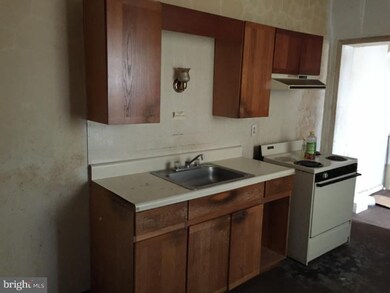 509 N 8th St, Reading, PA 19601 - photo 6