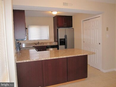 2147 Gunsmith Terrace unit 47-4, Woodbridge, VA 22191 - photo 3